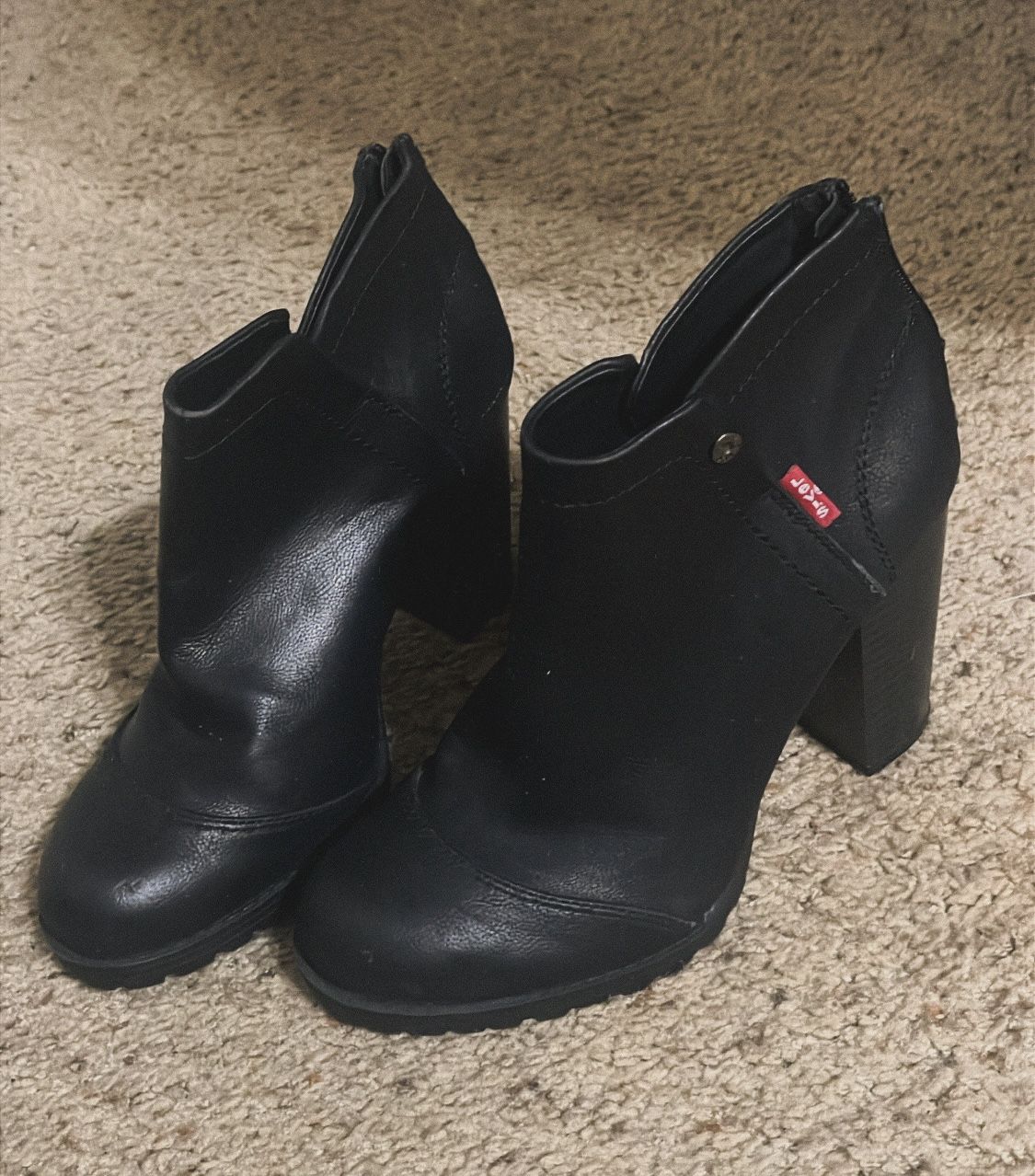 Levi’s women’s boots 