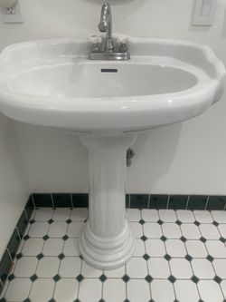 Pedestal Sink