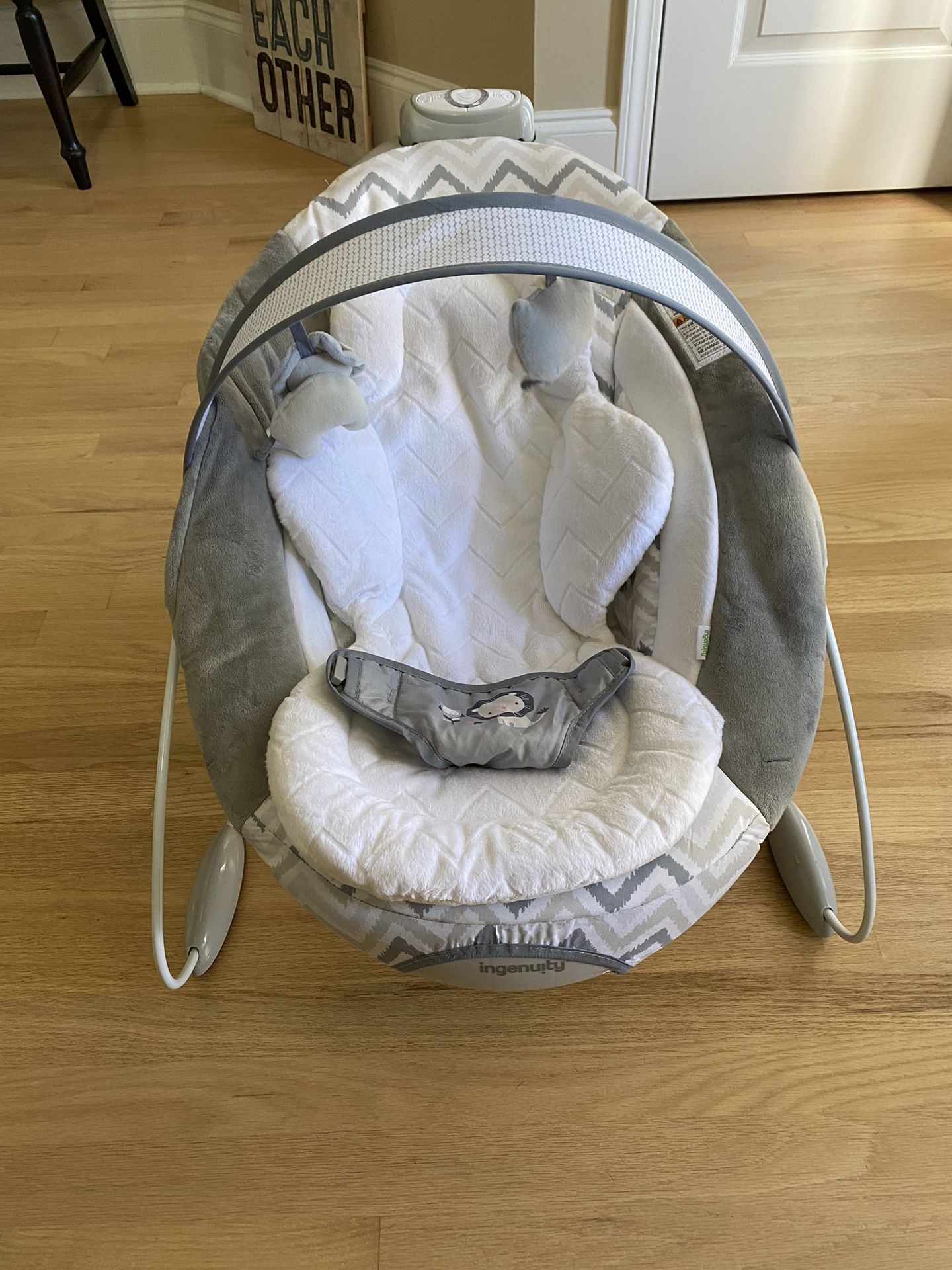 Ingenuity Smart Baby Bouncer