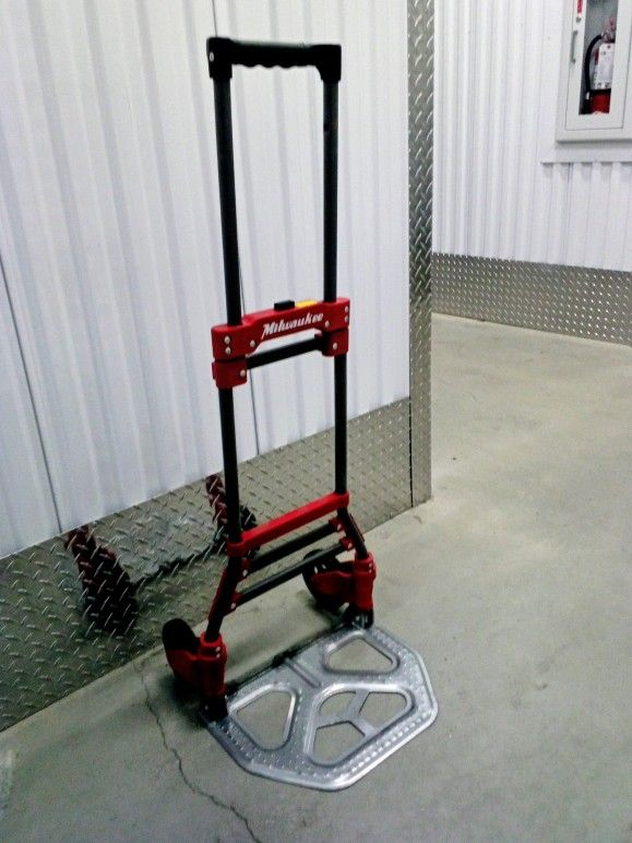 Milwaukee Tools Foldable Dolly