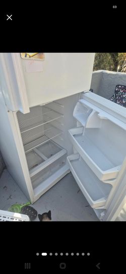 GE® 16.6 Cu. Ft. Top-Freezer Refrigerator