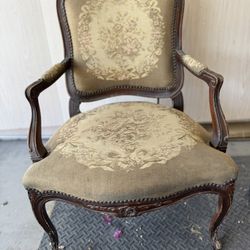 Antique Victorian Chair (Hand Stitched Needle Point)