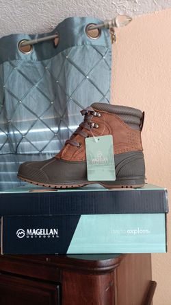 Magellan Boys Size 2
