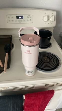 40 oz flip straw Stanley
