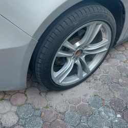 Honda 20" Rims With Tires