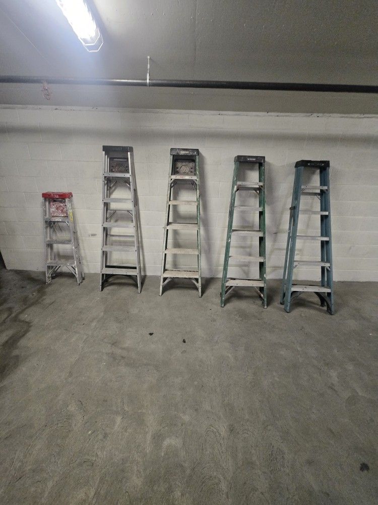 6 Foot Latters