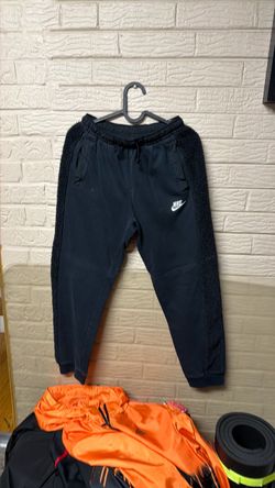 Sweat pants
