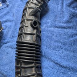 OEM AIR INTAKE 02 MUSTANG GT 