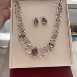 Green Tone Princess Necklace Clear Tear Drop Rhinestones Varying Sizes