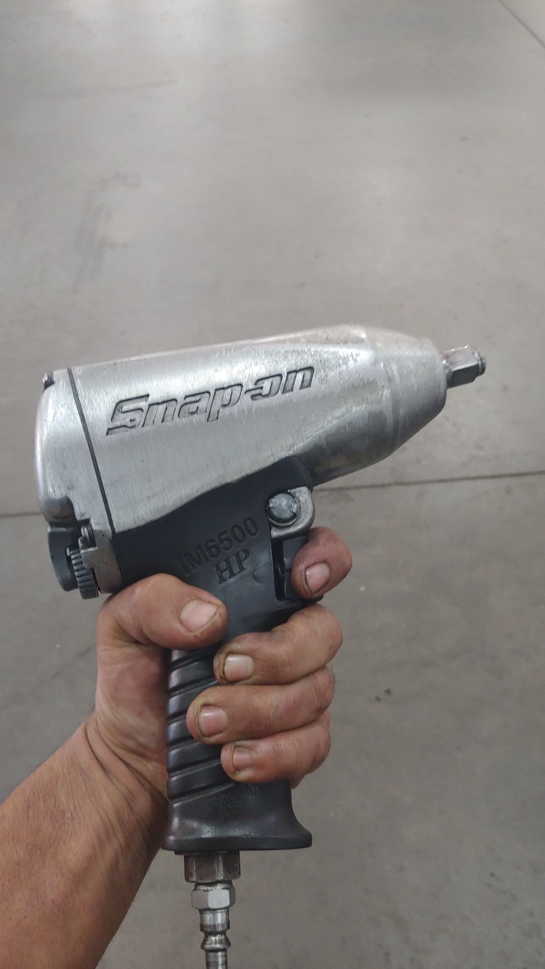Snap on air gun