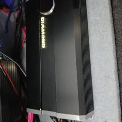 Diamond De 1200.1 Amp Very Clean Sound And Strong Used For Few Weeks It's Installed In My Car U Can See It Working $260firm Pickup Only Serious Buyers