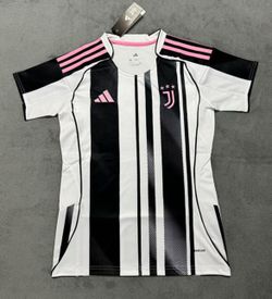 Medium Men’s Juventus jersey 25/26