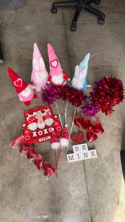 Valentine's Day Decoration Bundle - Plush Gnomes, Signs & Tinsel Garland Lot