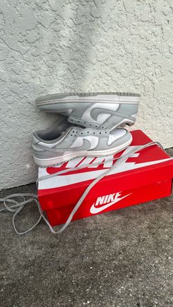 8.5 Nike dunk, white and gray wolf