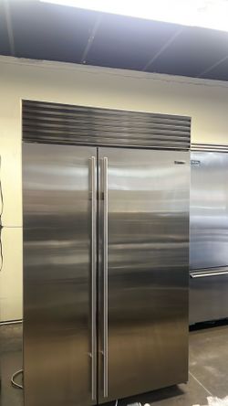 SUB ZERO 48”WIDE BUILT IN STAINLESS STEEL SIDE BY SIDE