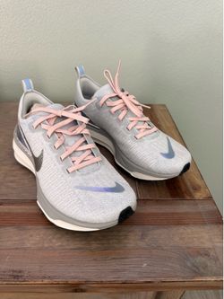 Nike invincible 3 women size 9