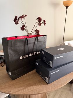 Onitsuka Tiger Shoe Boxes & Shopping Bag – Empty