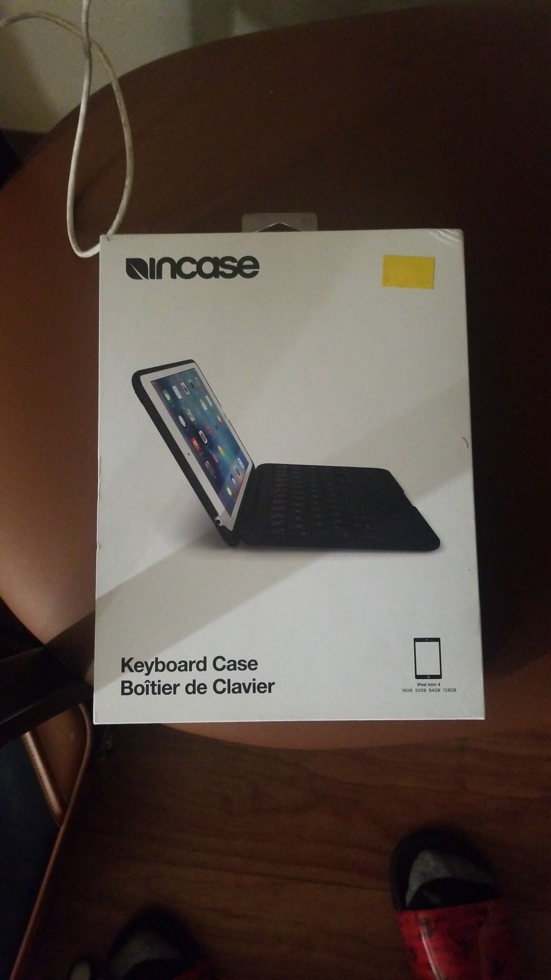 Incase keyboard case for ipad mini 4
