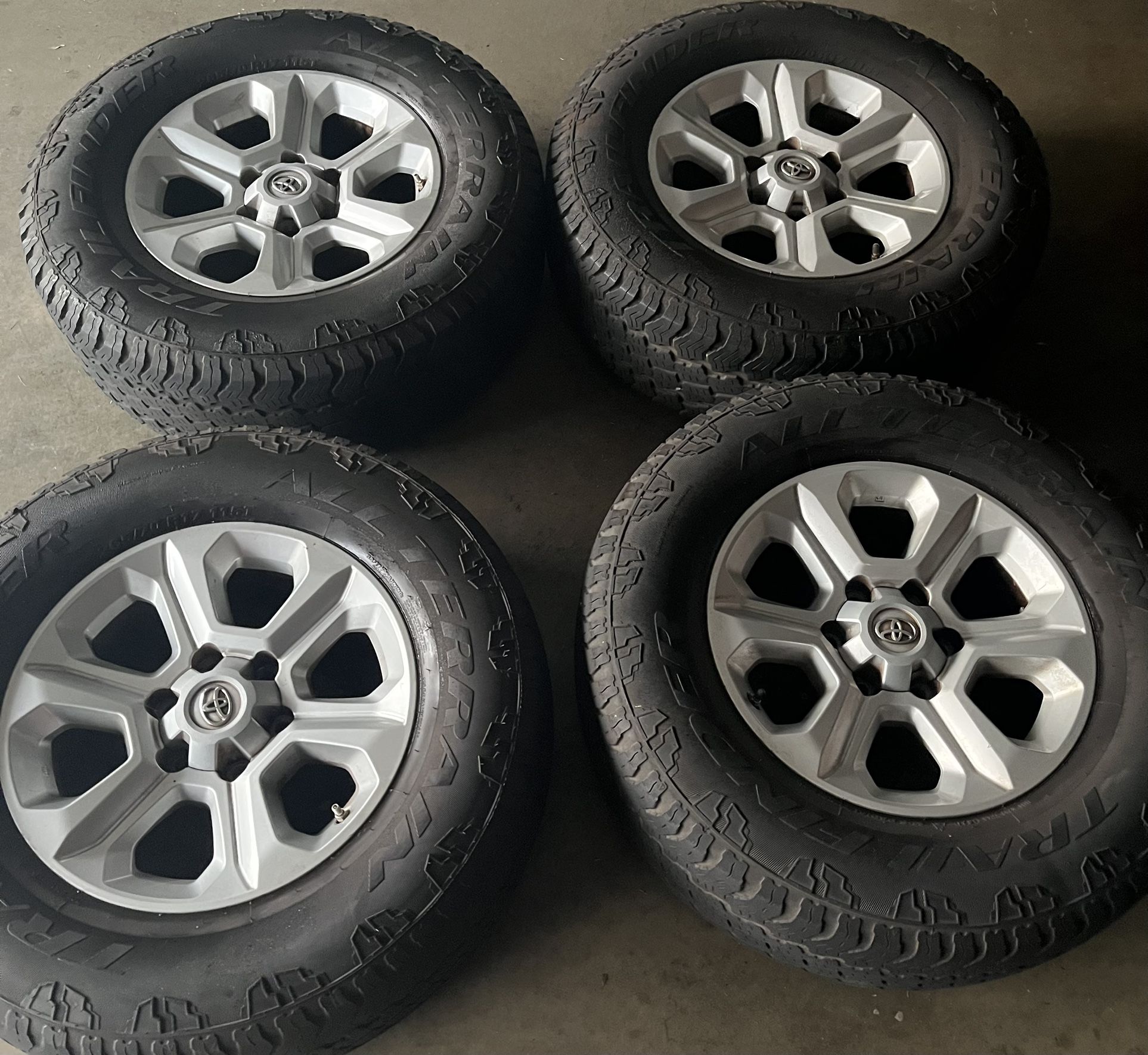 Set of 4 Toyota 4Runner 17” OEM rims wheels tires Tacoma Tundra 