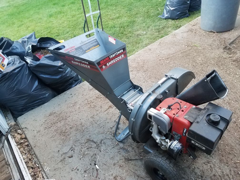 Craftsman 9hp Wood chipper and shredder
