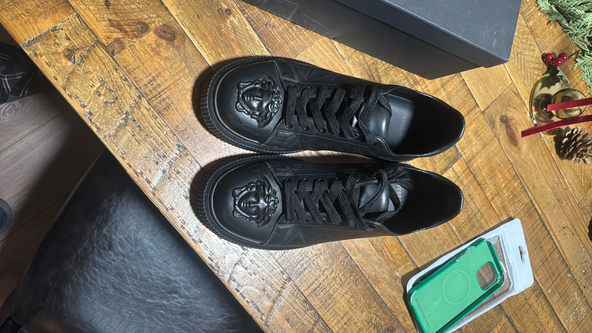 Versace Shoes For Sale $ Trades