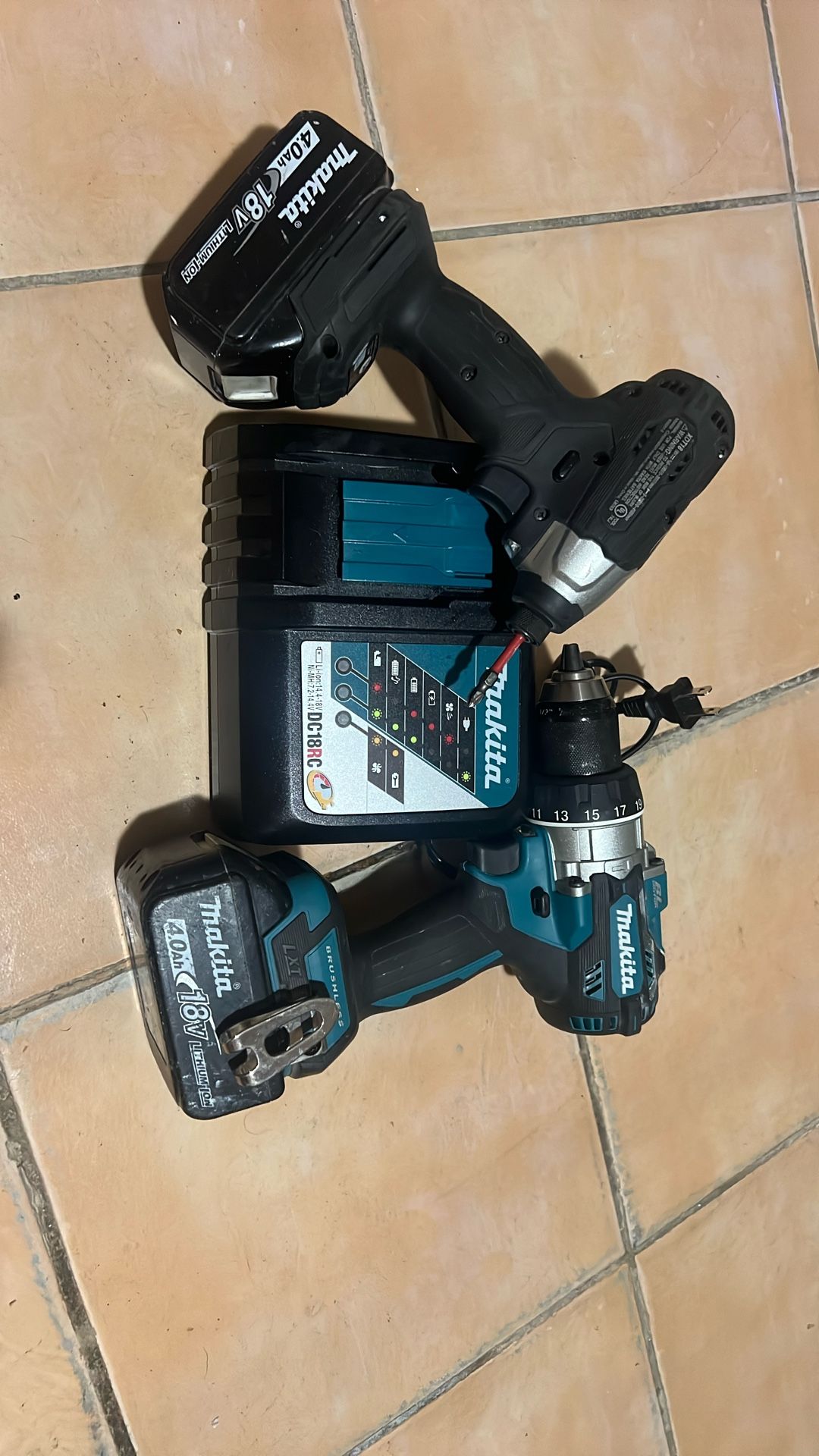 Set Makita 18volt Good Condition