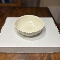 Franciscan Coronado Swirl serving bowl