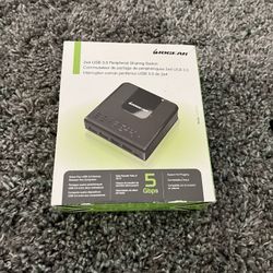 IOGEAR GUS432 2x4 USB 3.0 Peripheral Sharing Switch Adapter, Black