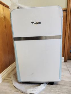Whirlpool WHAP101BWC 275 Sq. Ft Portable Air Conditioner. WINDOW VENTING KIT NO INCLUDED.