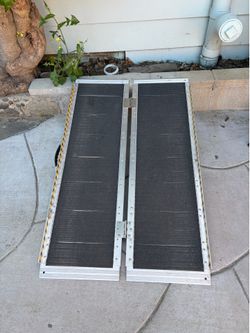 Used metal. Cast aluminum ramp.