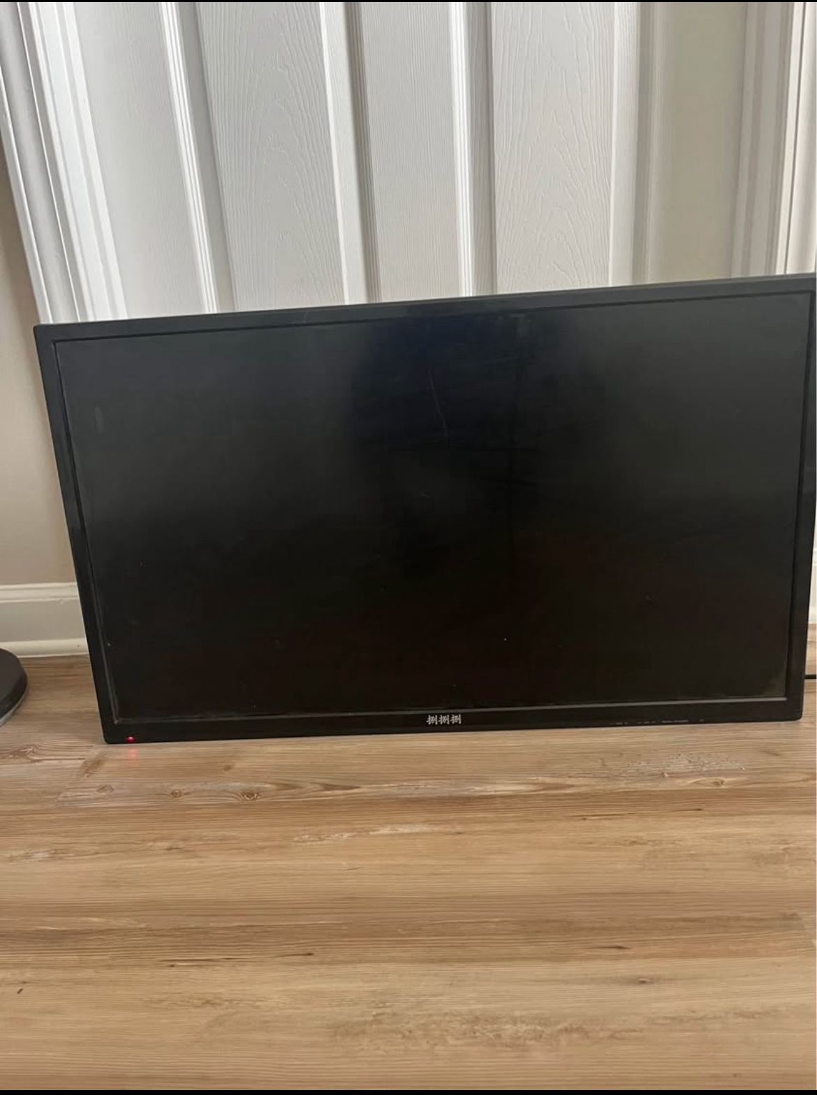 30’ TV/Moniter