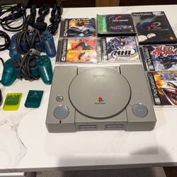 Like New Original PlayStation 1 Bundle