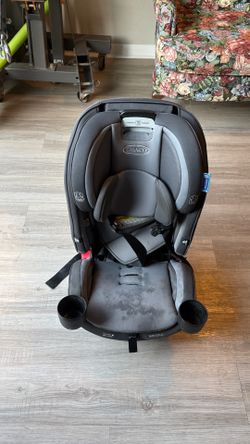 Graco 3 in 1 adjustable car seat