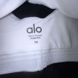 Alo Women’s Matching Set (Authentic )
