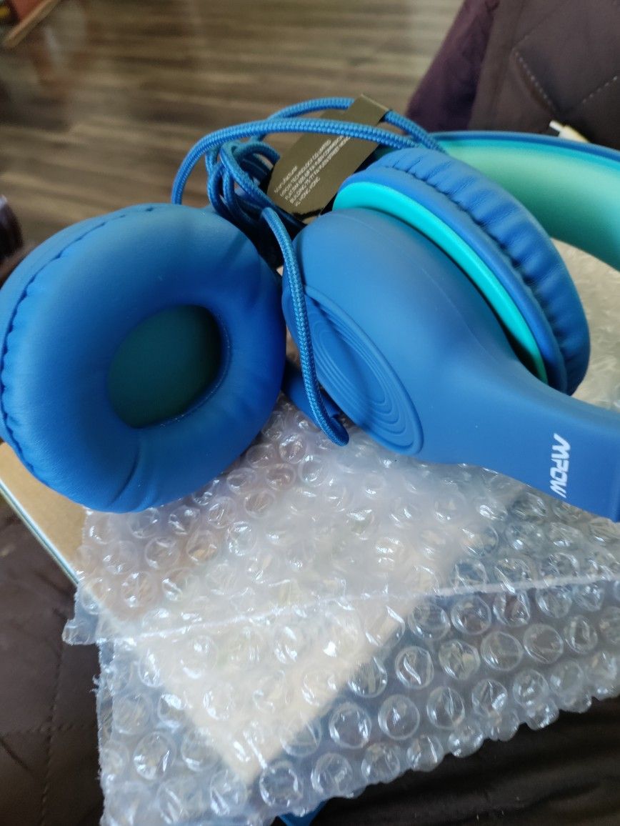 New Wired Headphones. Kids
