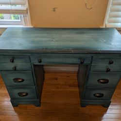 Vintage-Style Blue Wood Desk – 7-Drawer – Solid & Stylish