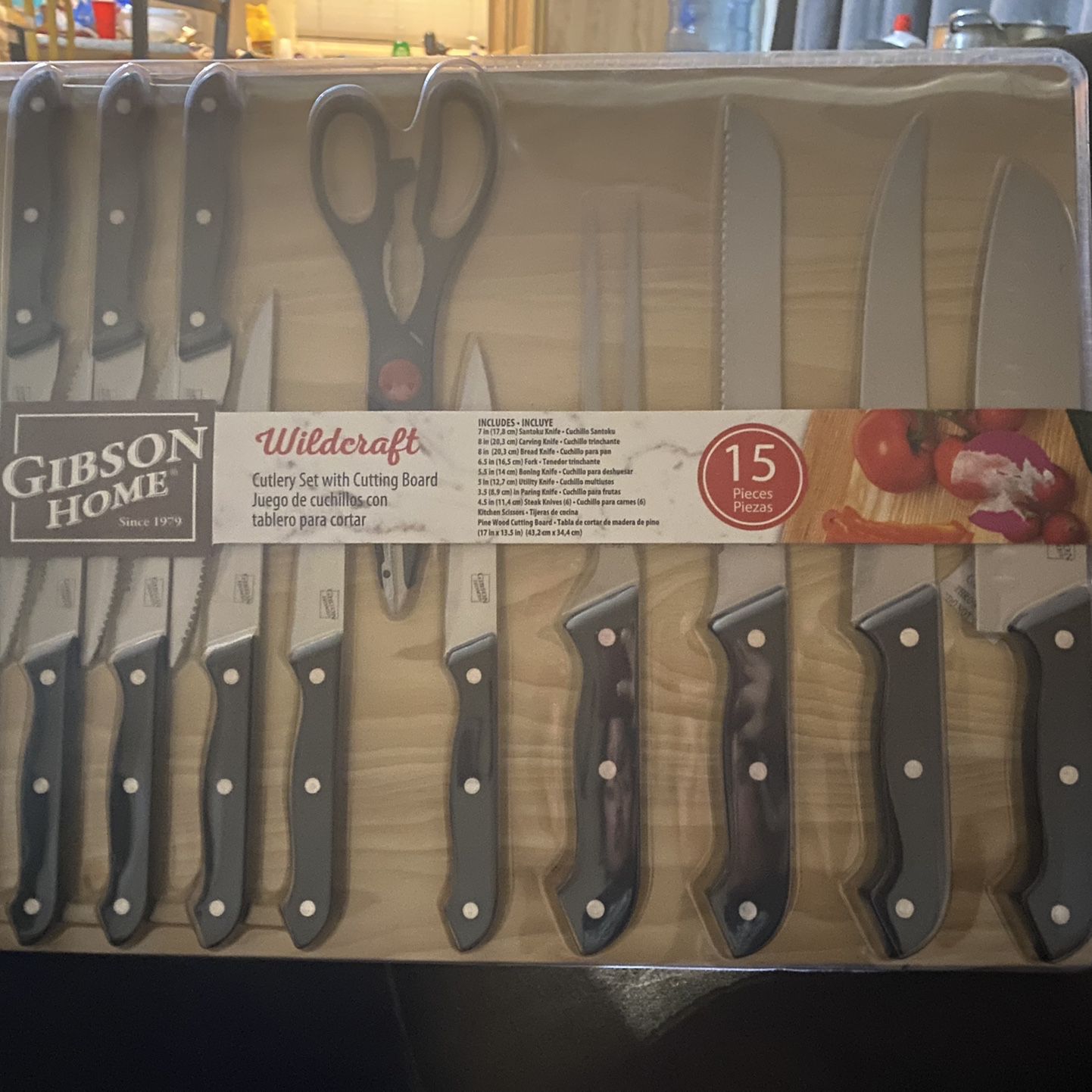 Gibson Home Wildcraft 15 Piece Black Cutlery Set with Cutting