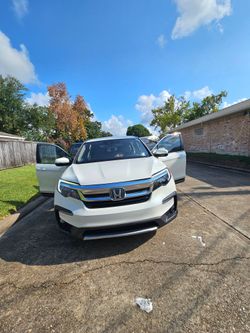 Honda Pilot SUV White