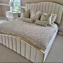 Limited time offer: king and Queen bedroom sets| Finance and delivery available!
