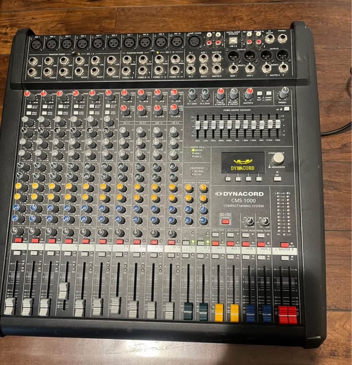 Dynacord CMS 1000-3 10‑channel Intuitive mixer with 10 input channels (6 Mic/Line + 4 Mic/Stereo-Line) 2 High-Quality editable effects, 100 factory a