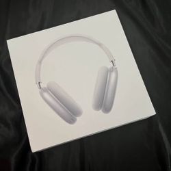 Apple AirPods Max Wireless Over-Ear Headset - Space Gray AUTHENTIC