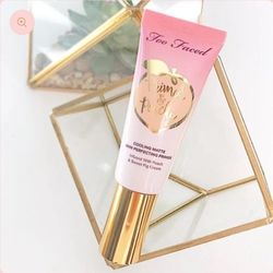 Too Faced Primed & Peachy Cooling Matte Primer ♡ RARE♡ READ Description 