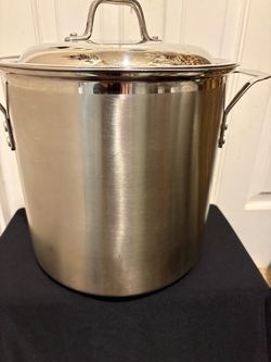 Claphalon 12 qt sauce pan( stainless steel)