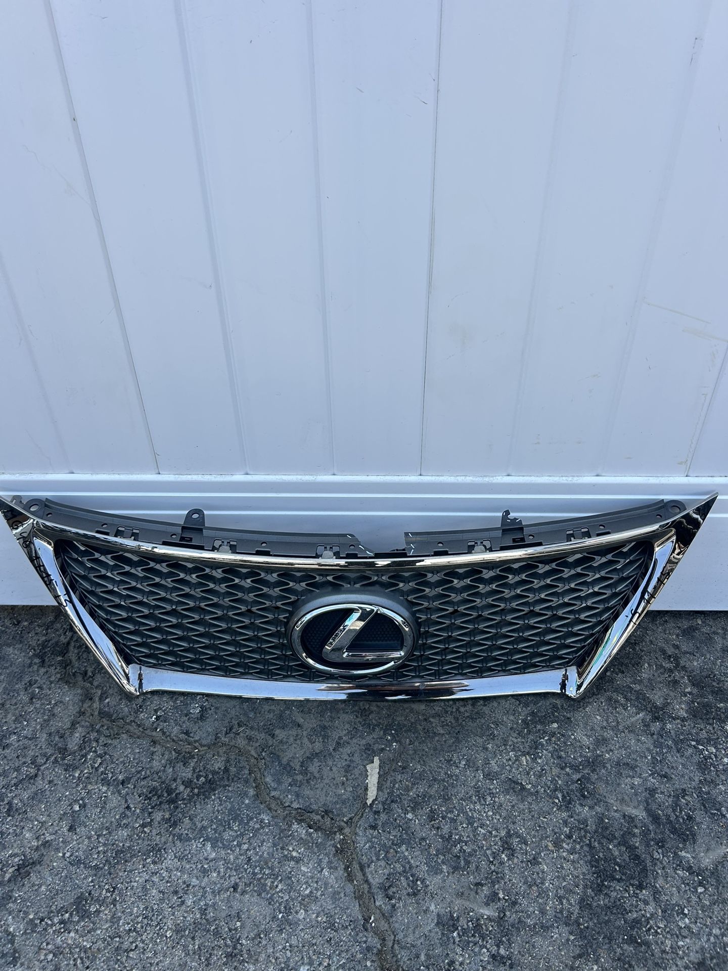 2011 2012 2013 2014 2015 Lexus Is350 Front Upper Grille OEM