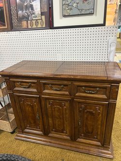 VINTAGE BERNHARDT BORDEAU STYLE FLIP TOP SERVER/BAR 🍷🥃🍸