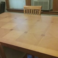 Beautiful Solid Wood Dining Set - MUST SELL BY TUES. 4/23/24!