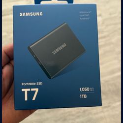 1tb Portable SSD Samsung Brand New