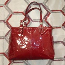 *GENUINE COACH HANDBAG*RED*PATENT LEATHER