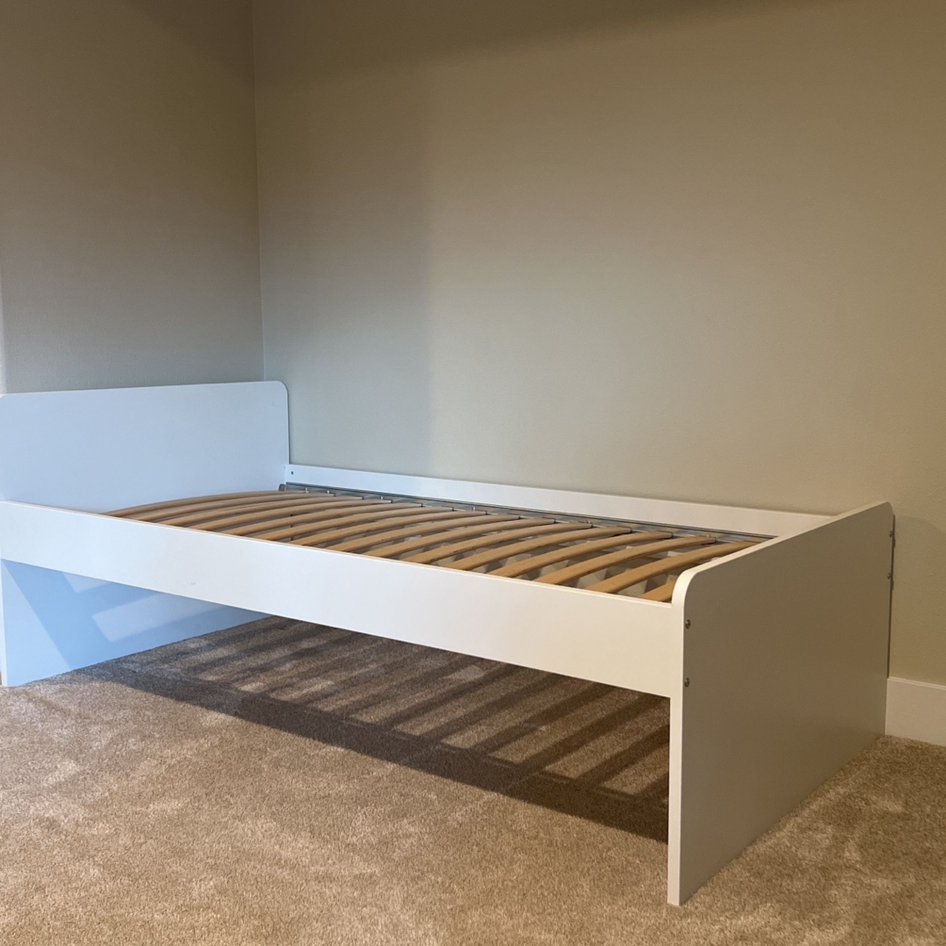 SLÄKT Twin Bed Frame w/Slatted Bed Base