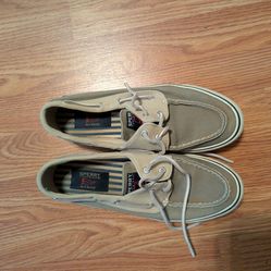 Sperry boat shoes